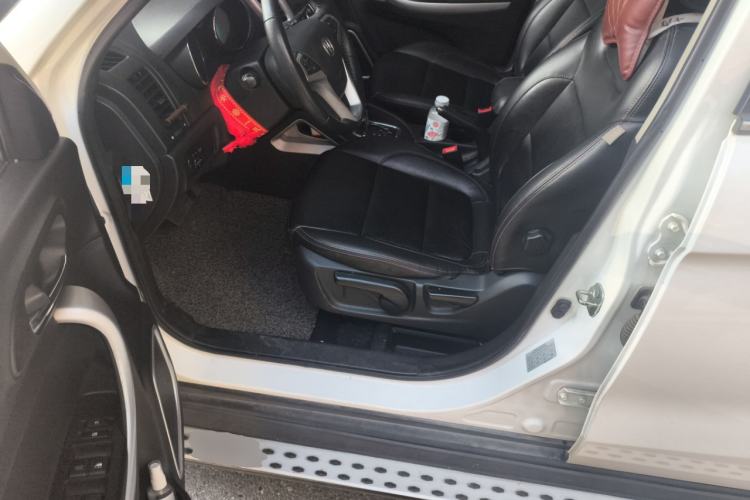 Used Changan CS35 2015 1.6L Automatic Luxury Model China IV Standard
