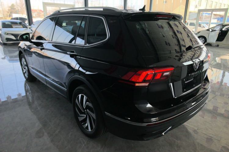 Used Volkswagen Tiguan L 
