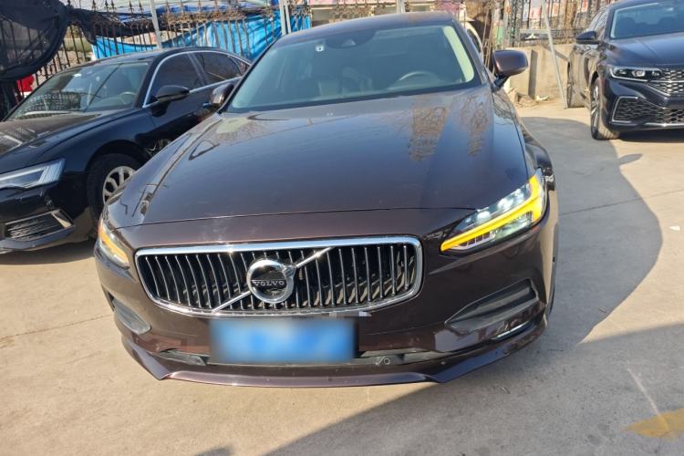 Used Volvo S90 2017 T4 Zhiyuan Edition
