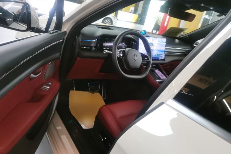 Used Hima AITO M5 2025 Extended-Range Ultra All-Wheel-Drive Version
