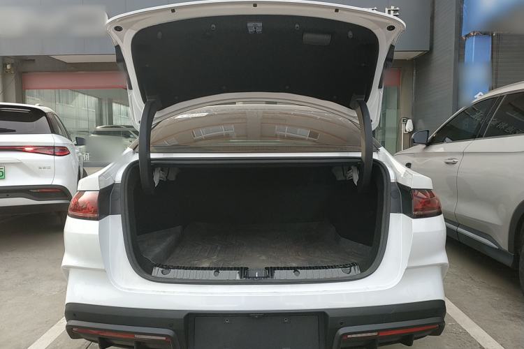 Used BYD Qin L 2024 DM-i 80KM Beyond Model
