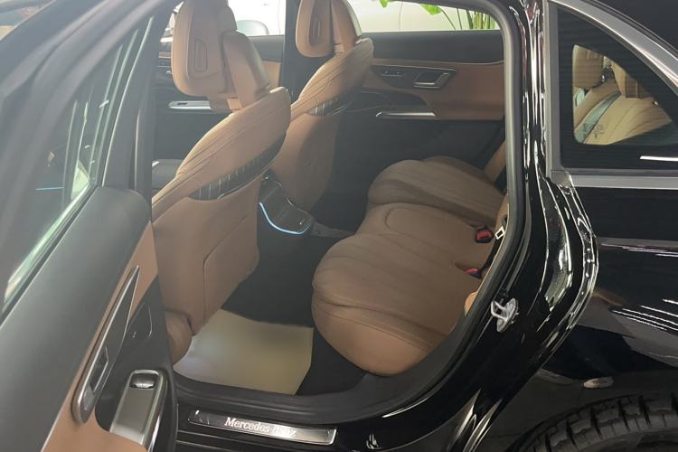 Used Mercedes-Benz E-Class 2024 E 300 L Stylish Model
