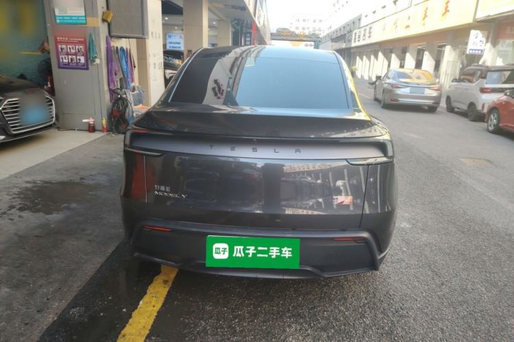 Used Tesla Model Y 2025 Rear-Wheel Drive First Edition