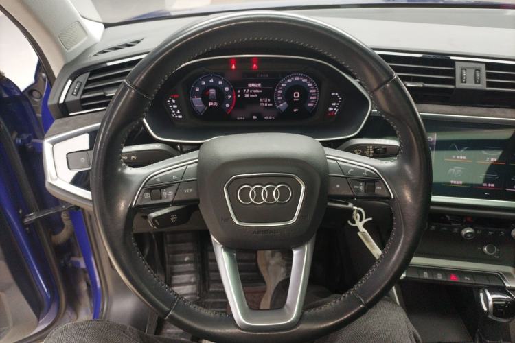 Used Audi Q3 2020 35 TFSI Ambition Dynamic Edition
