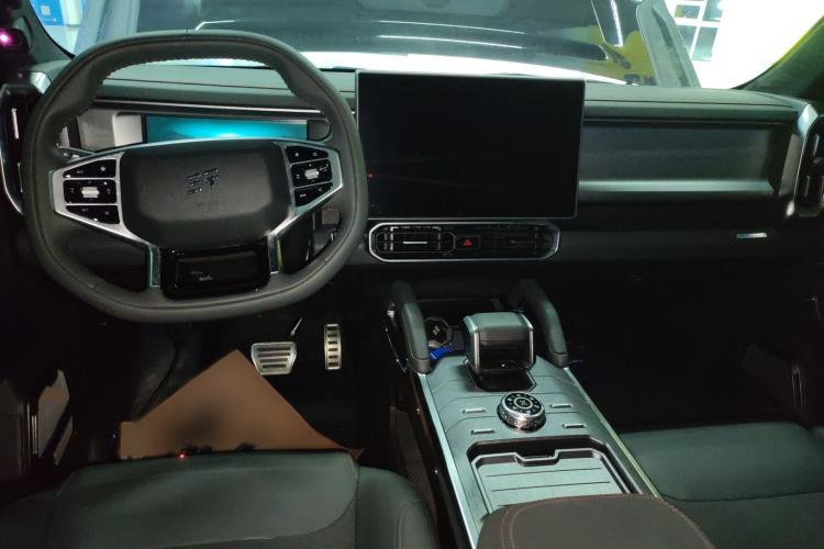 Used JETOUR Traveler 2023 2.0T All-Wheel Drive CrossPRO+
