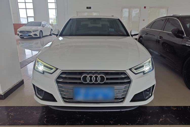 Used Audi A4L 2019 40 TFSI Fashion Edition China VI Emission Standard
