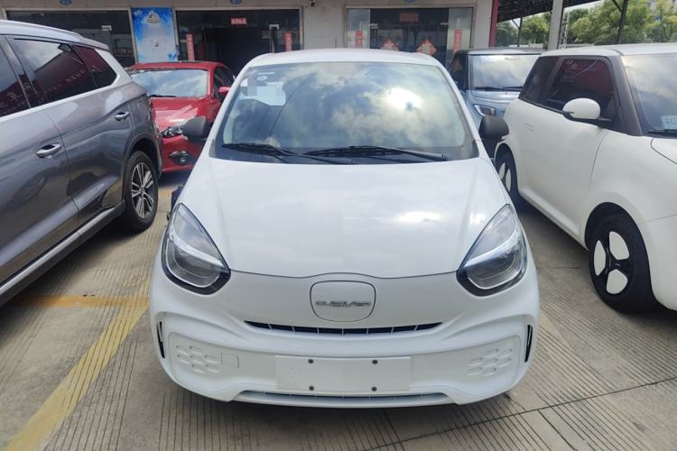 Used Roewe Clever 2021 302 km New Four-Seater Super-Efficient Version
