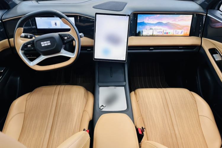 Used  L7 2024 1.5T 115 km PLUS Dragon Edition
