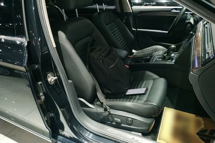 Used Volkswagen Magotan 2019 330TSI DSG Luxury Version China VI Standard
