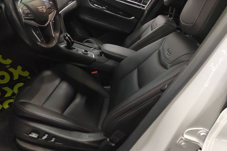 Used Cadillac XT5 2022 2.0T Two-Wheel Drive Luxury Version
