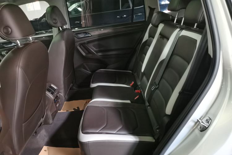 Used Volkswagen Tiguan L 2018 330TSI Automatic Two-Wheel Drive Luxury Edition
