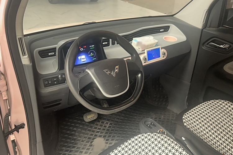 Used Wuling Hongguang MINIEV 2021 Macaron Premium Model – Lithium Iron Phosphate
