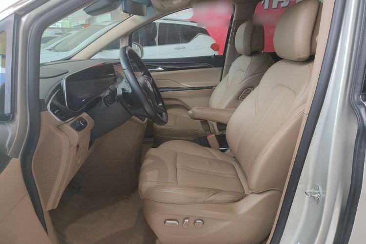 Used Buick GL8 2021 ES Landtrek 653T Luxury Model
