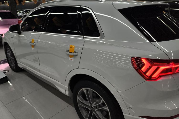 Used Audi Q3 2024 40 TFSI Fashion Dynamic Model