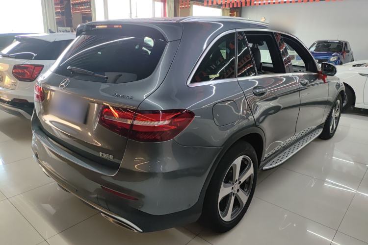 Used Mercedes-Benz GLC 2017 GLC 260 4MATIC Luxury Model