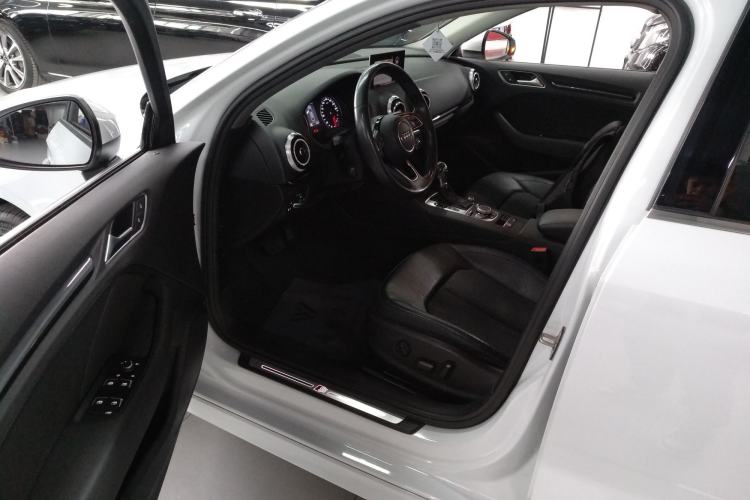 Used Audi A3 2020 Limousine 35 TFSI Fashion Edition China VI Emission Standard
