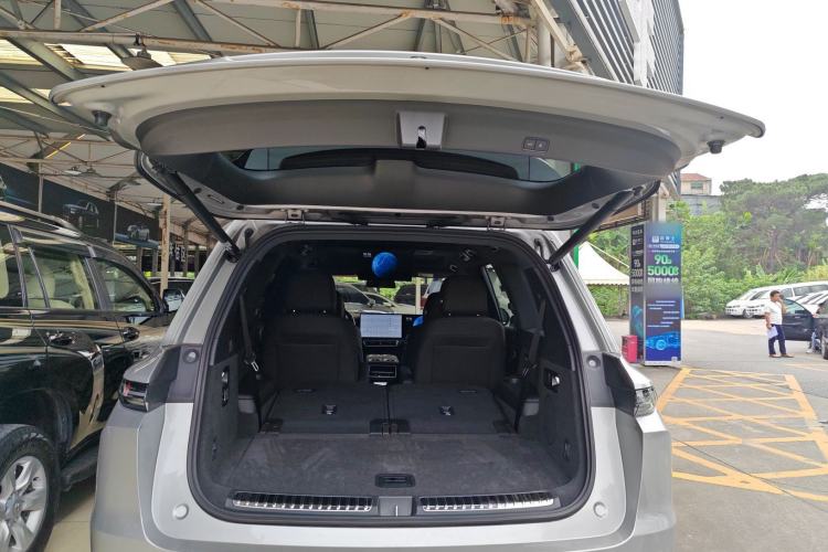 Used Li Auto L9 2022 Max model