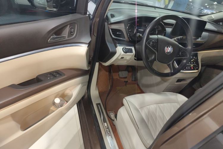 Used Buick GL8 2021 Land Cruiser Executive 652T Premium Model