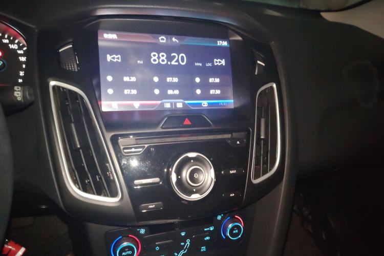 Used Ford Focus 2015 Hatchback 1.6L Automatic Fashion Edition
