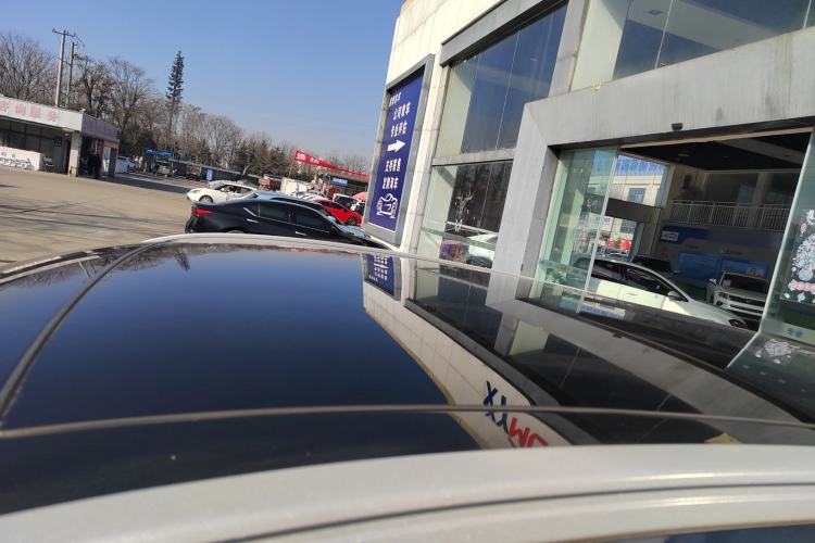 Used Ford Escape 2020 EcoBoost 245 Two-Wheel-Drive Titanium Edition
