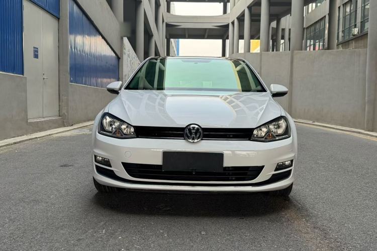 Used Volkswagen Golf 2016 230TSI Automatic Comfort Version
