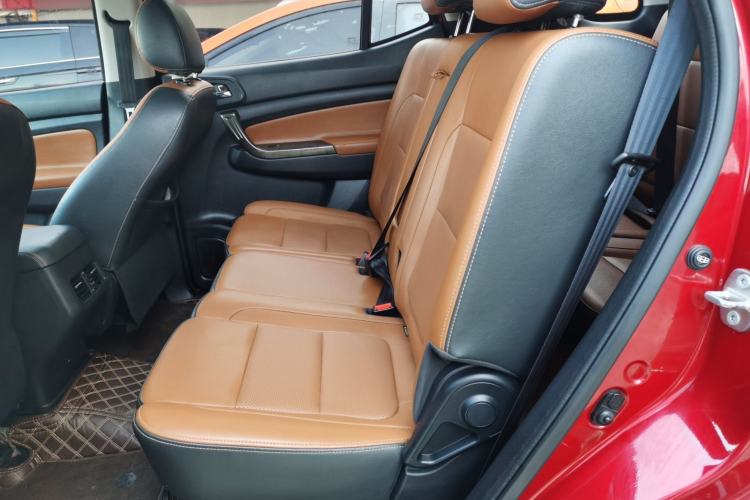 Used Oshan CX70 2016 1.6L manual luxury version
