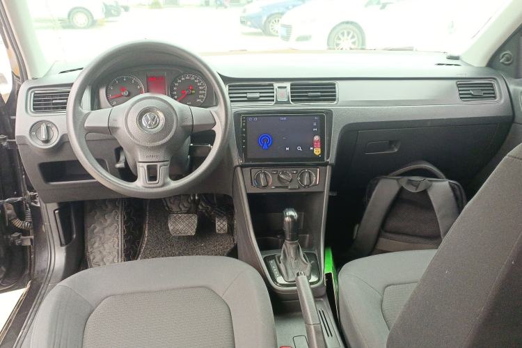 Used Volkswagen Santana 2015 1.6L Automatic Fashion Edition