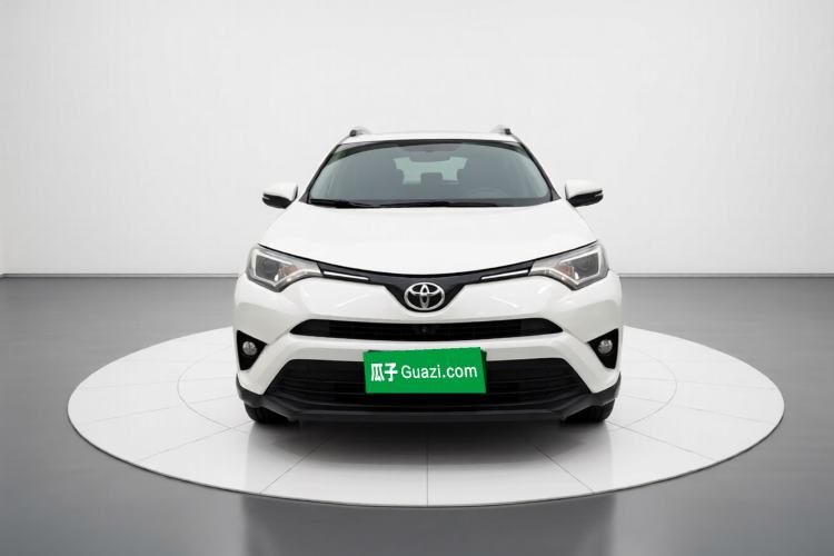 Used Toyota RAV4 2016 2.0L CVT Two-Wheel Drive Fashion Edition China V Standard
