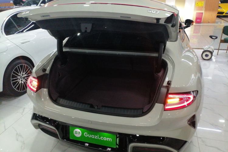 Used  SU7 2024 Rear-Drive Long-Range Intelligent Driving Version
