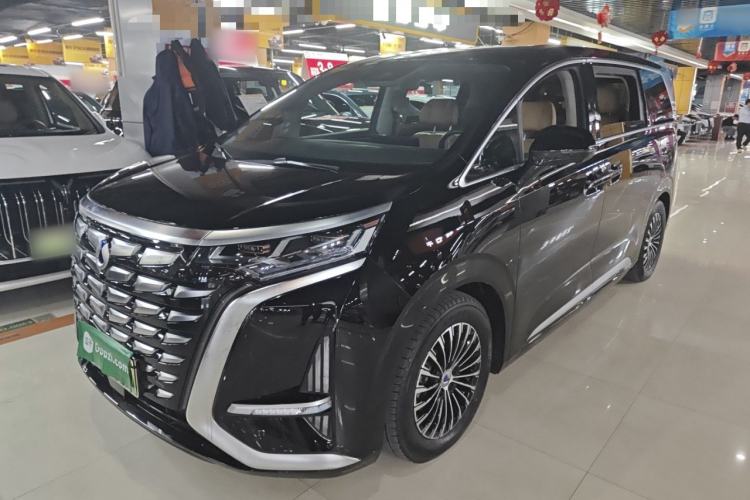 Used Denza D9 2022 DM-i 1040 Prestige Model