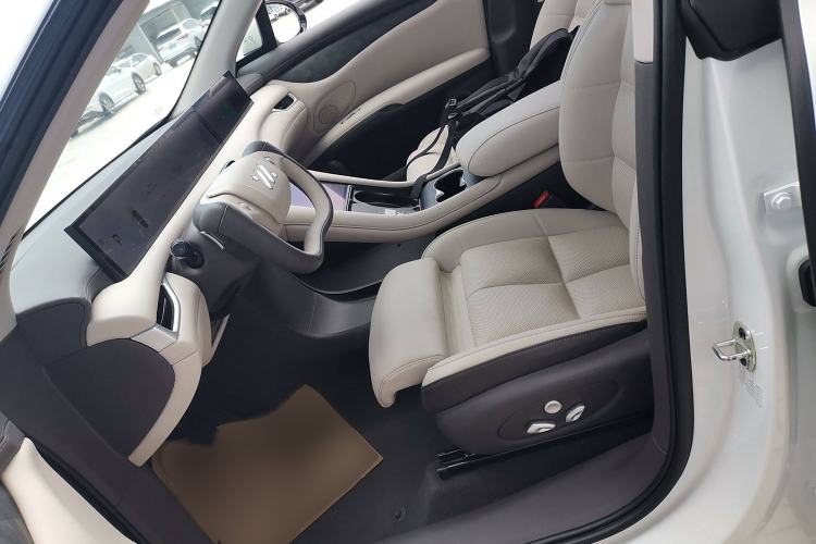 Used  LS6 2023 Max Standard Edition
