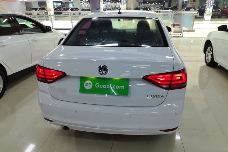 Used Volkswagen Lavida 2017 1.6L Automatic Fashion Edition