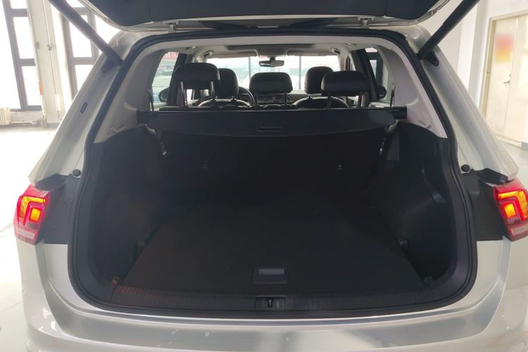 Used Volkswagen Tiguan L 2021 330TSI Automatic Two-Wheel Drive R-Line Enhanced Edition
