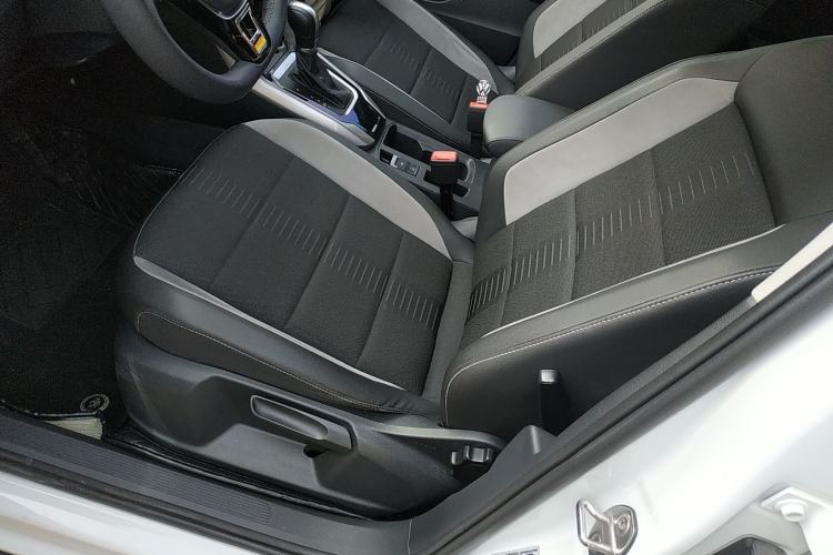 Used Volkswagen T-ROC 2020 230TSI DSG Two-Wheel Drive Advanced Version
