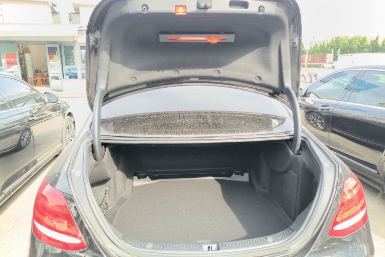 Used Mercedes-Benz E-Class 2019 E 200 L 4MATIC