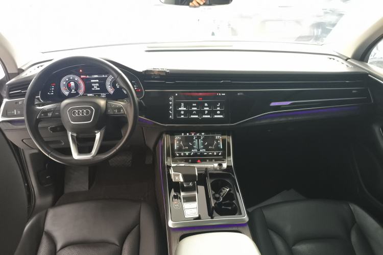 Used Audi Q7 2020 55 TFSI quattro S line sports model