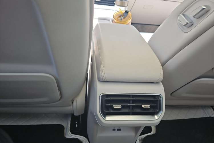 Used NETA L 2024 Extended-Range 310 Flash Charge PRO Edition