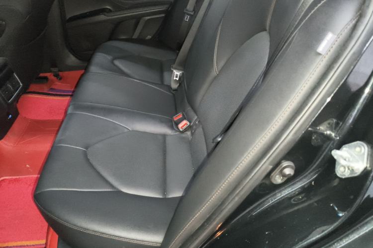 Used Toyota Camry 2023 2.0G Luxury Edition
