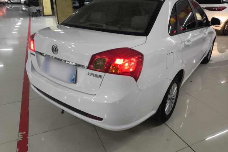 Used Buick Excelle 2015 1.5L Automatic Classic Model
