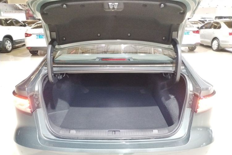 Used Chery Fengyun A8L 2025 1.5 TGDI 145 km Luxury Version
