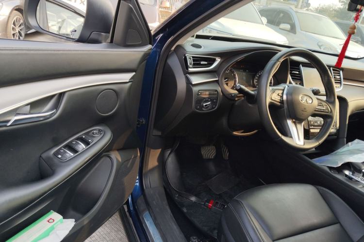 Used Infiniti QX50 2018 2.0T Two-Wheel-Drive Elite Edition
