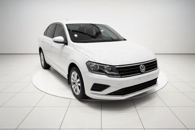 Used Volkswagen Jetta 2017 1.4L Manual Fashion Edition
