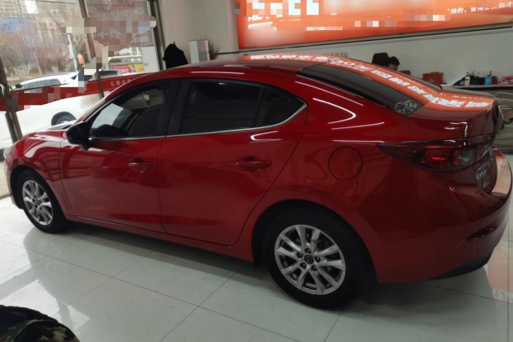 Used Mazda Mazda 3 Axela 2016 Sedan 1.5L Automatic Comfort Model
