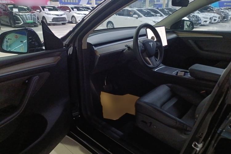 Used Tesla Model Y 2021 Long-Range All-Wheel-Drive Version 3D7