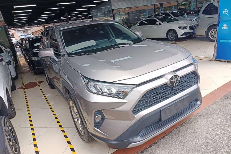 Used Toyota RAV4 2020 2.0L CVT Two-Wheel Drive Fashion PLUS Edition
