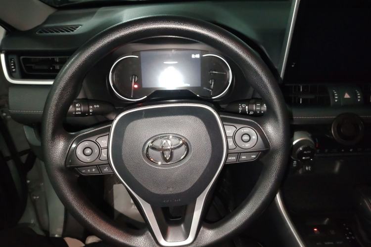 Used Toyota RAV4 2022 2.0L CVT Two-Wheel Drive Fashion Edition
