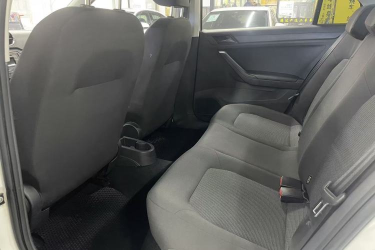 Used Volkswagen Jetta 2017 1.4L Manual Fashion Edition
