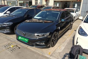 Used Volkswagen Magotan 2023 2 Million Units Limited Edition 330TSI DSG Leading Version