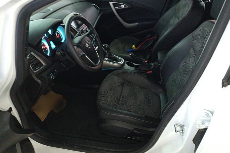 Used Buick GT 2014 XT 1.6L Automatic Fashion Edition
