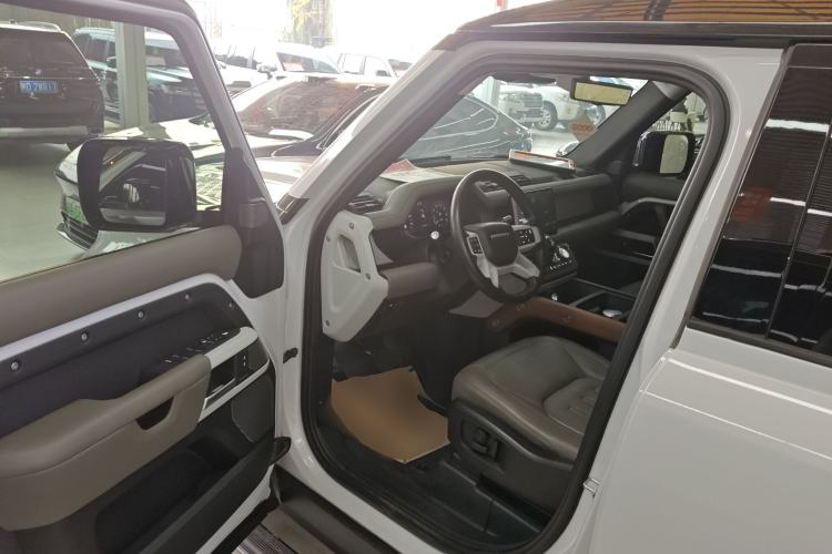 Used Land Rover Defender 2022 110 P400 Dark Edition